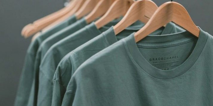 Gambar 1 – Daftar bahan kaos terbaik, adem, dan paling bagus Gambar 1 - Daftar bahan kaos terbaik, adem, dan paling bagus